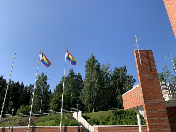 Sateenkaariliputus Pyhän Johanneksen kirkolla
