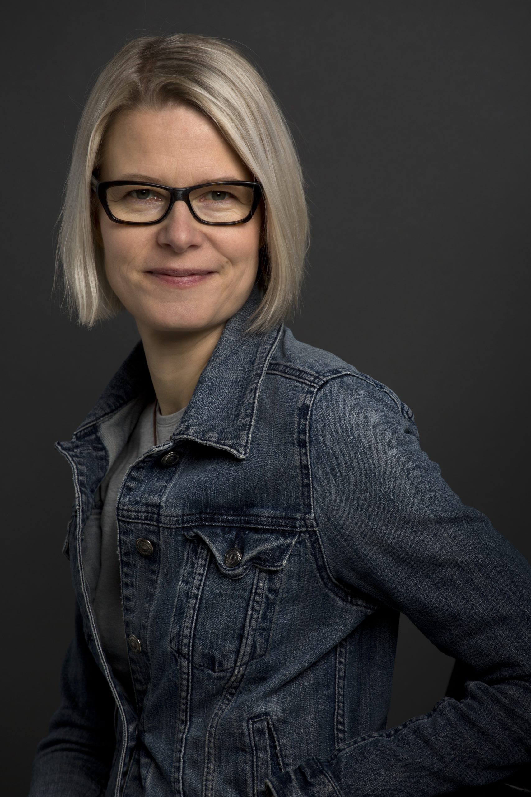 Luento: Onko ihmeitä? Kuvassa Kaisa Kariranta.