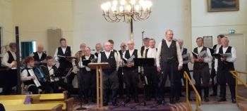 Valoon päin -Isänpäivän konsertti Valoon päin -Isänpäivän konsertti