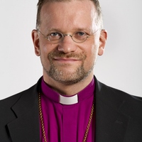 kuvassa piispa Jolkkonen