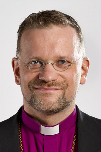 kuvassa piispa Jolkkonen
